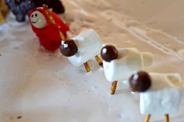 Make gingerbread houses of the Nativity for Christmas this year!
