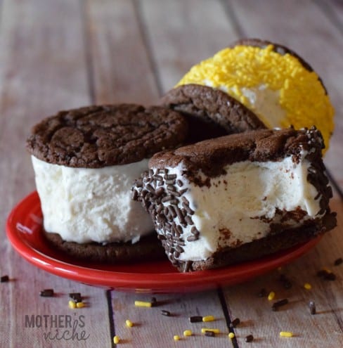 Homemade Oreo Ice Cream Sandwiches. They stay SOFT in the freezer