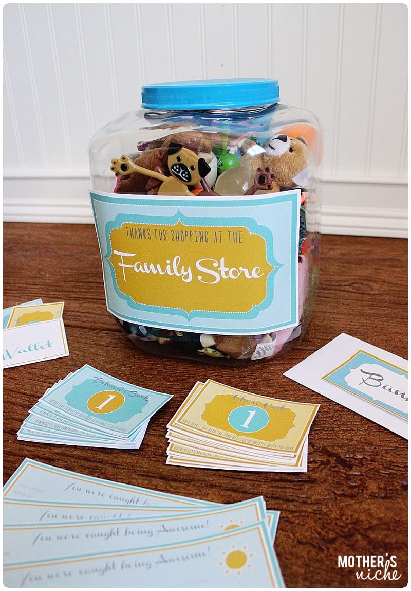 Super cute family store ideas and free printables for motivating good behavior!